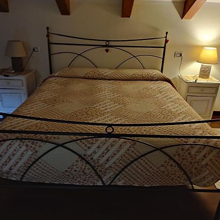 Mirbea Bed & Breakfast Cisano sul Neva Exterior photo